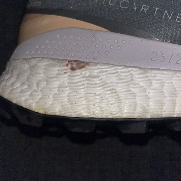 ADIDAS BY STELLA MCCARTNEY OUTDOOR BOOST SHOES - Picture 4 of 8